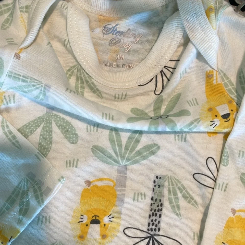 🩵 BUNDLE OF 3 Baby Boy SZ 0-3M  Disney, Sterling Baby, Carters All Like New